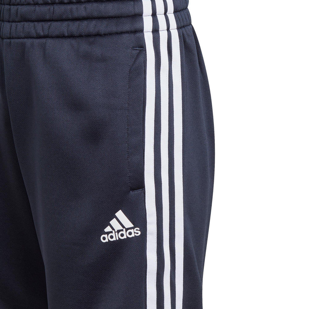 B A.r. 3s Short