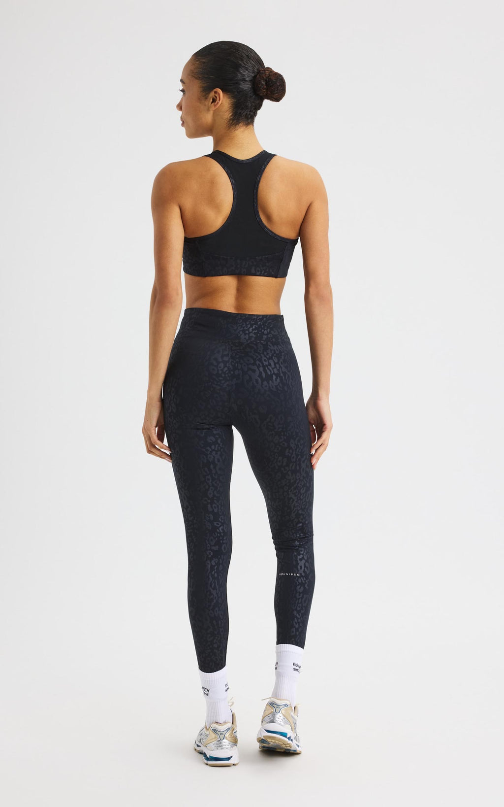 leo emboss hw legging