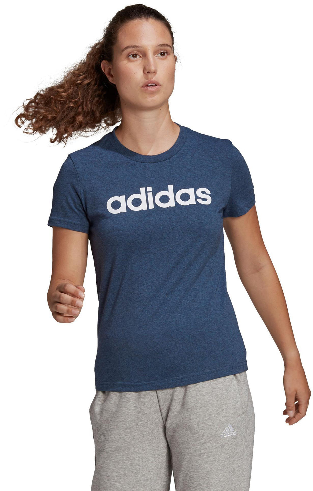 LOUNGEWEAR Essentials Slim Logo shirt