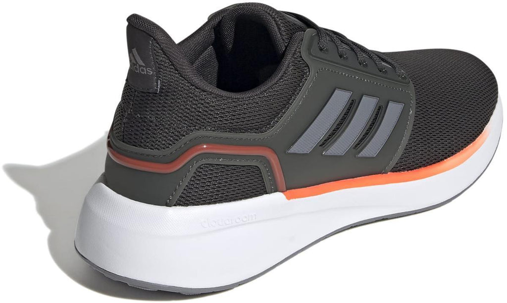 UB19 TD