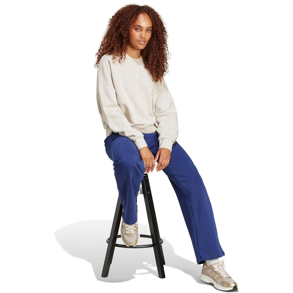 Essentials Small Logo Feelcozy Sweatshirt