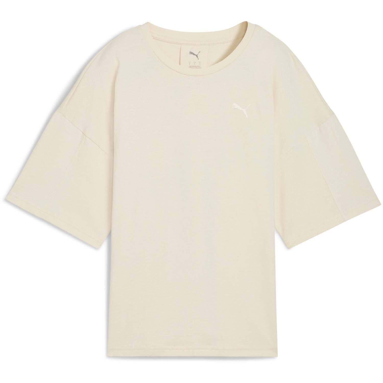 her oversized tee