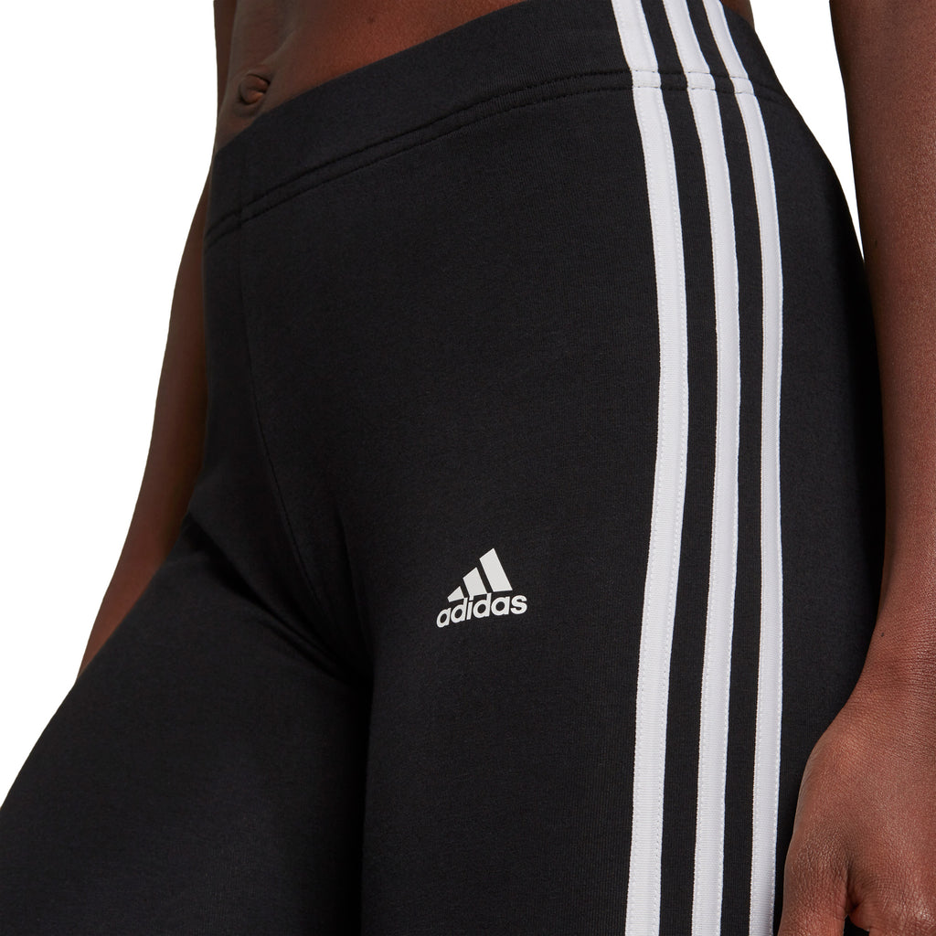 Essentials 3-Stripes fietsshort