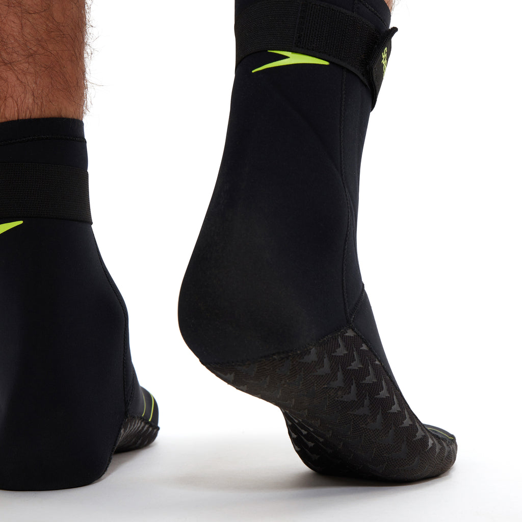 OW SWIM SOCKS AU BLACK