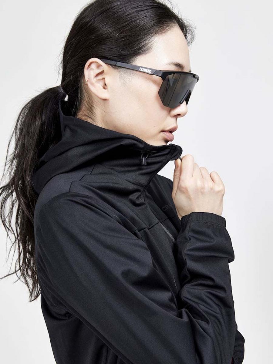 Adv Essence Hydro Jacket W