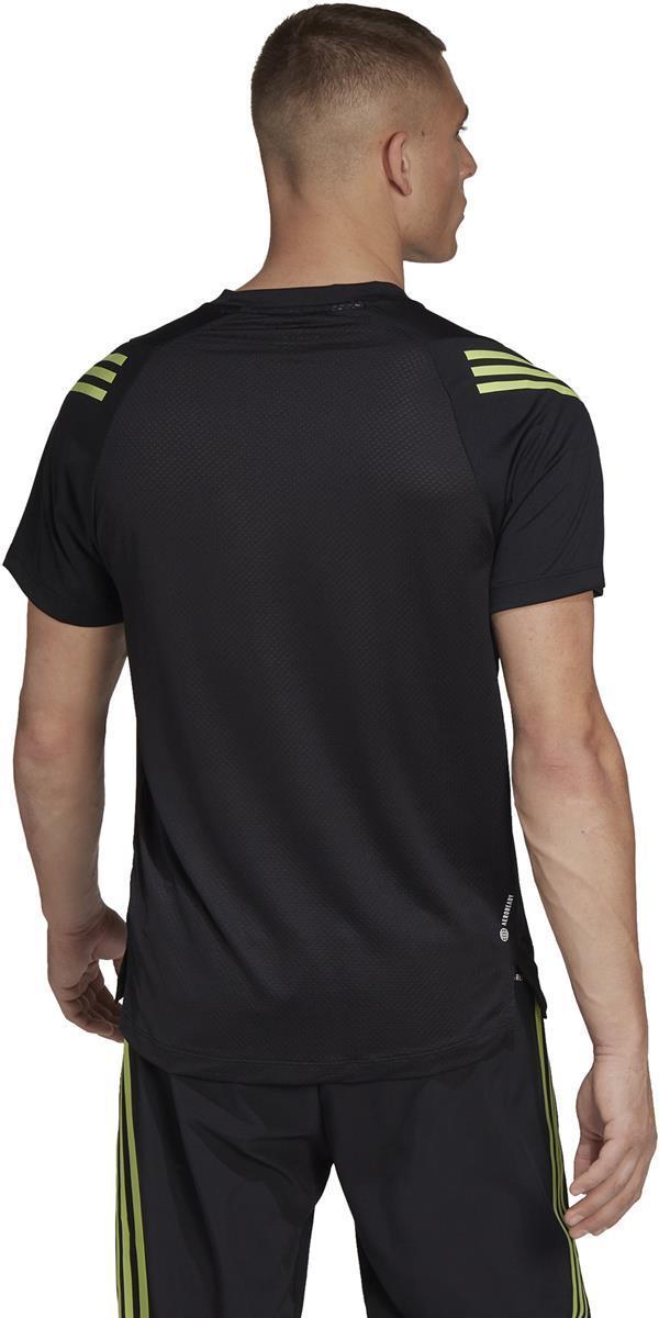 TI TEE. T-Shirt