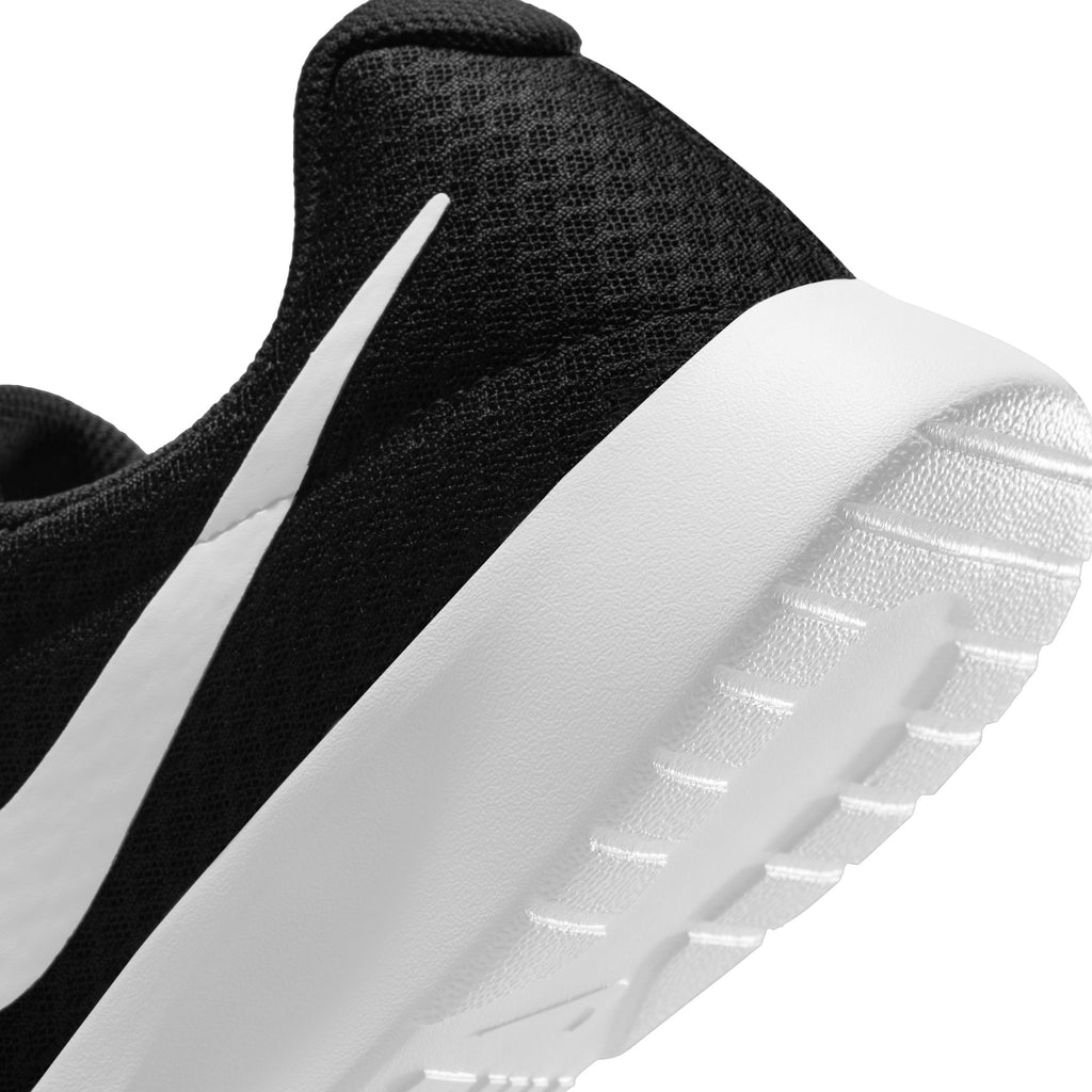 Tanjun  sneakers