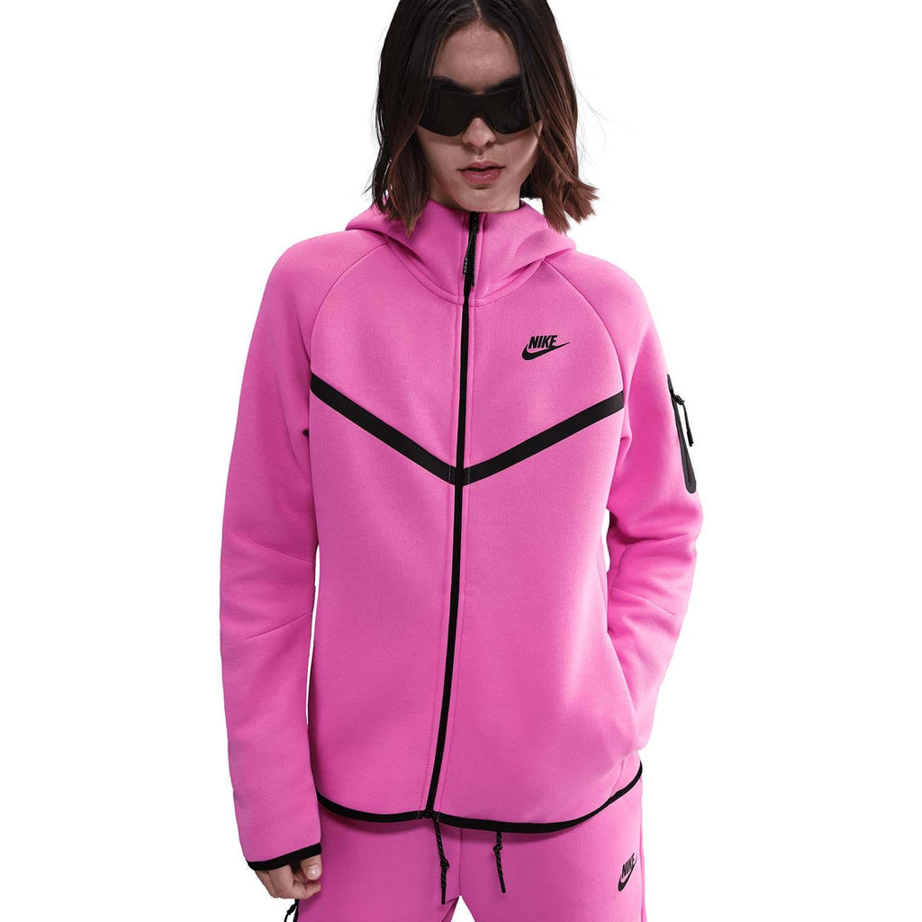 sportswear tech fleece windrun