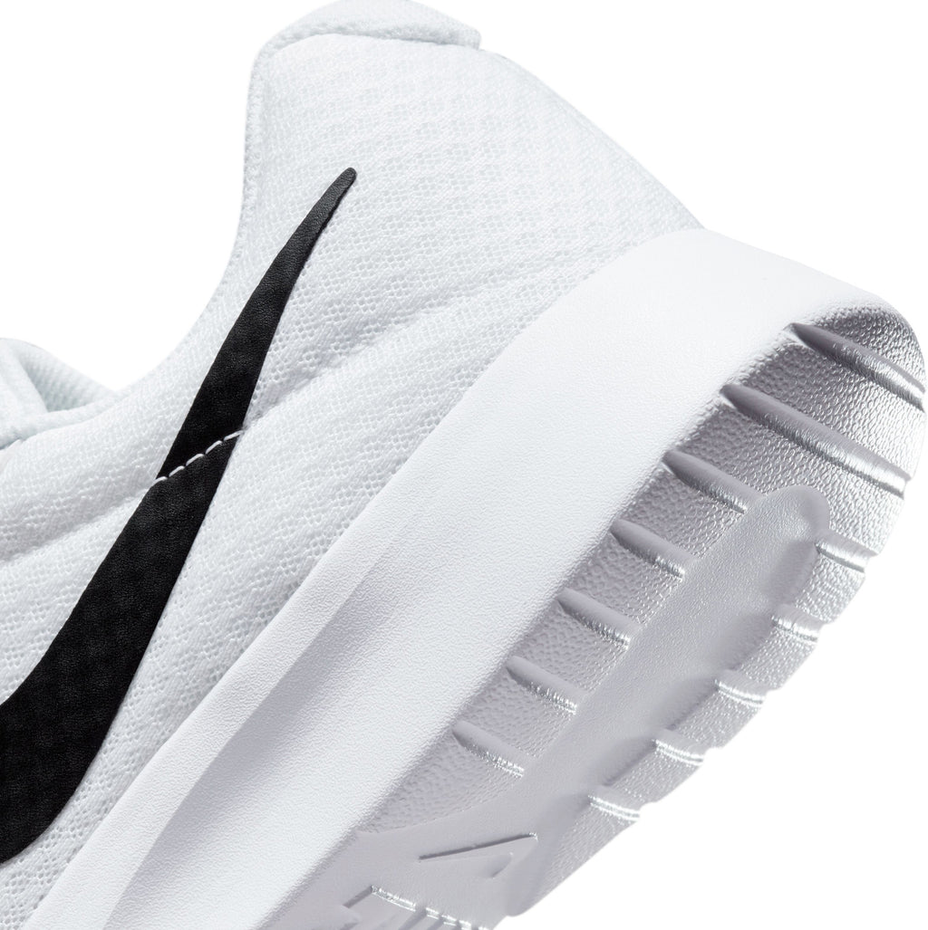 Tanjun  sneakers