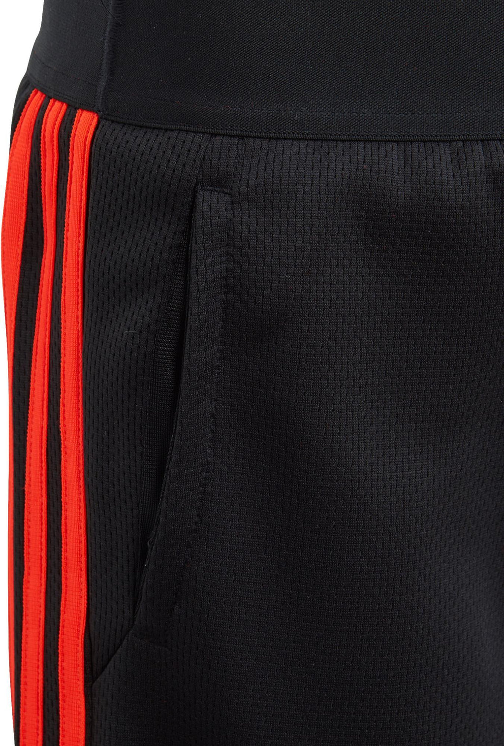 yb p 3s short