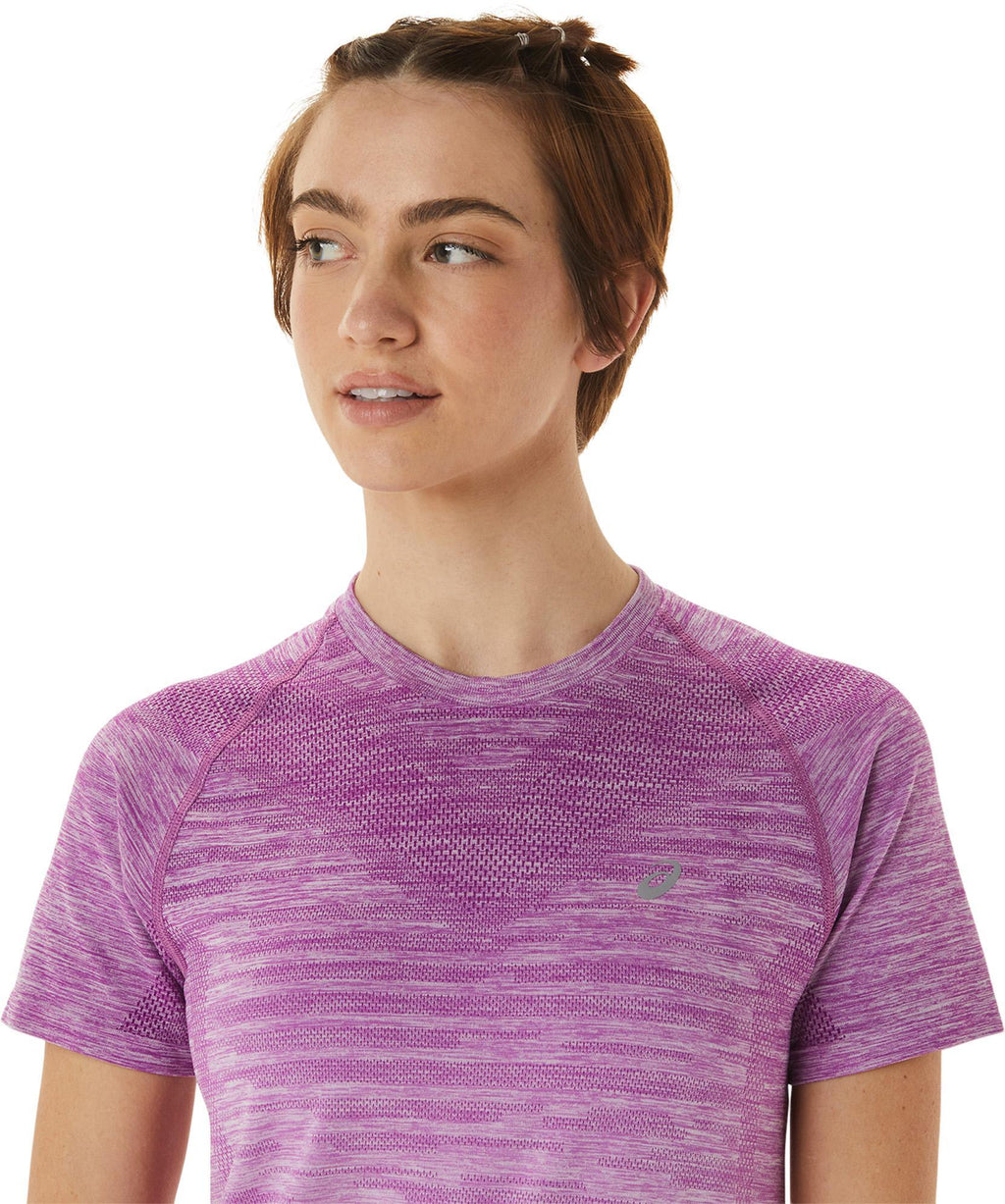 Seamless top