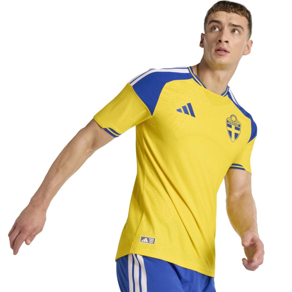 Sweden 26 Home Voetbalshirt Authentiek Replica