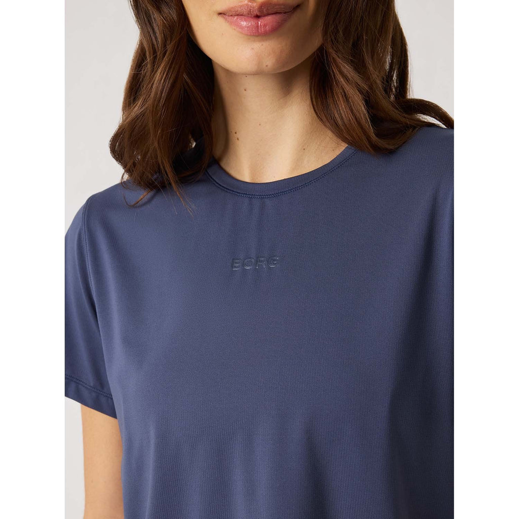 cropped t-shirt