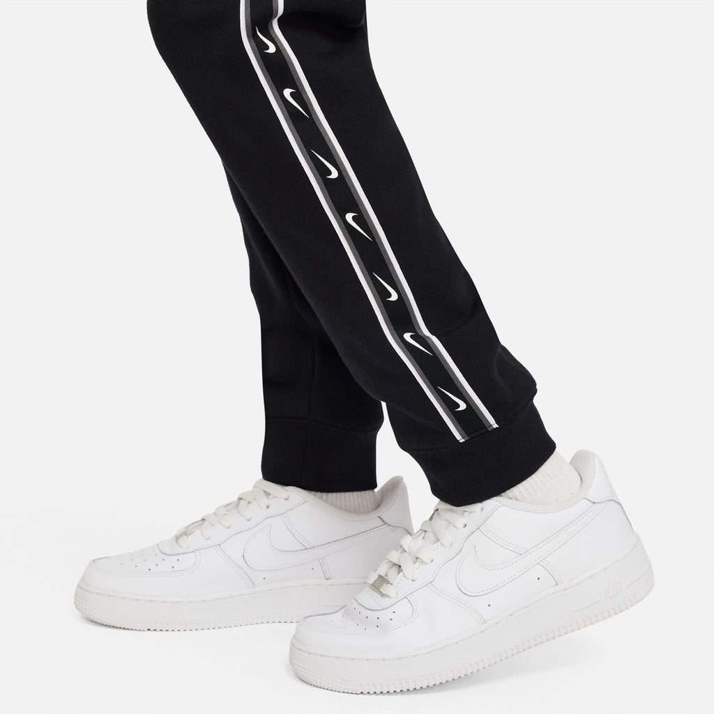 Sportswear Repeat Fleece Cargo broek