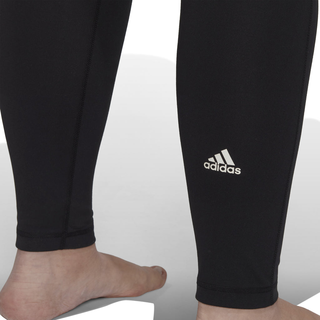 Yoga Essentials High-Waisted legging