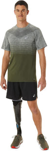 Seamless t-shirt