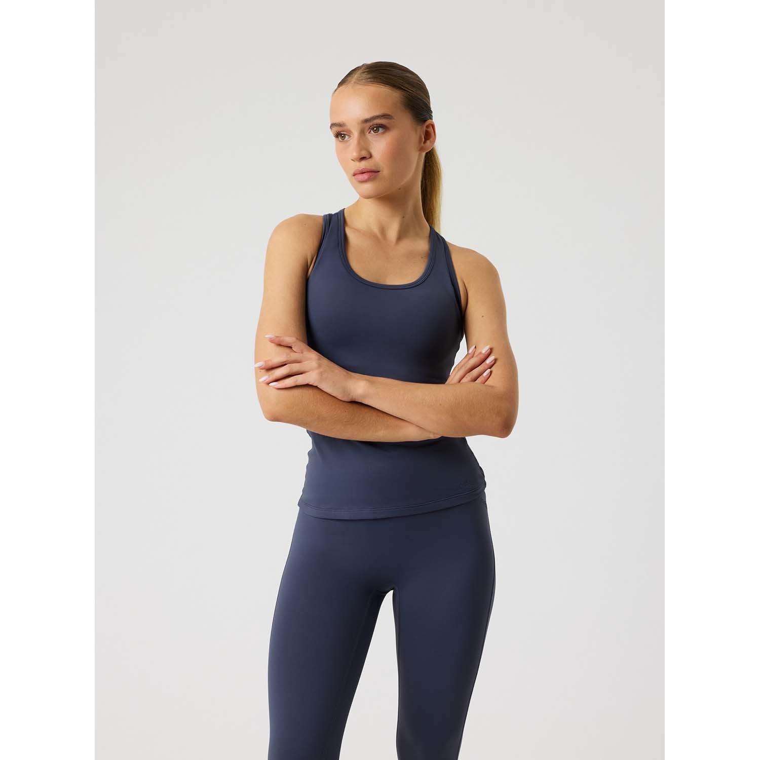 THE GYM PEOPLE tanktop voor dames, sport, smal vallend, mouwloos, basic racerback, fitnessbovenkleding, zomer, hardlopen, yoga, shirts, wit, L THE GYM PEOPLE tanktop voor dames, sport, smal vallend, mouwloos, basic racerback, fitnessbovenkleding, zomer, hardlopen, yoga, shirts, wit, L