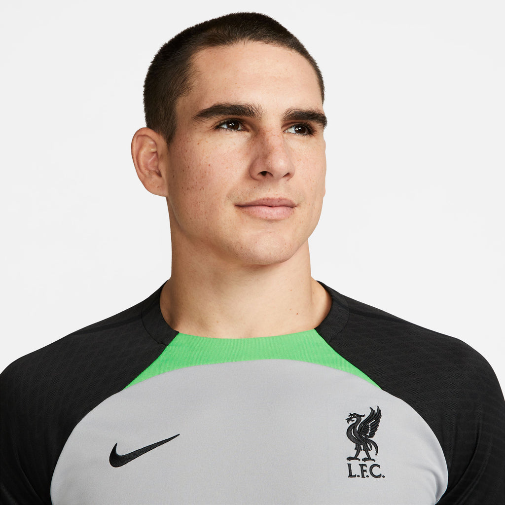 Liverpool Fc Strike Dri-FIT shirt