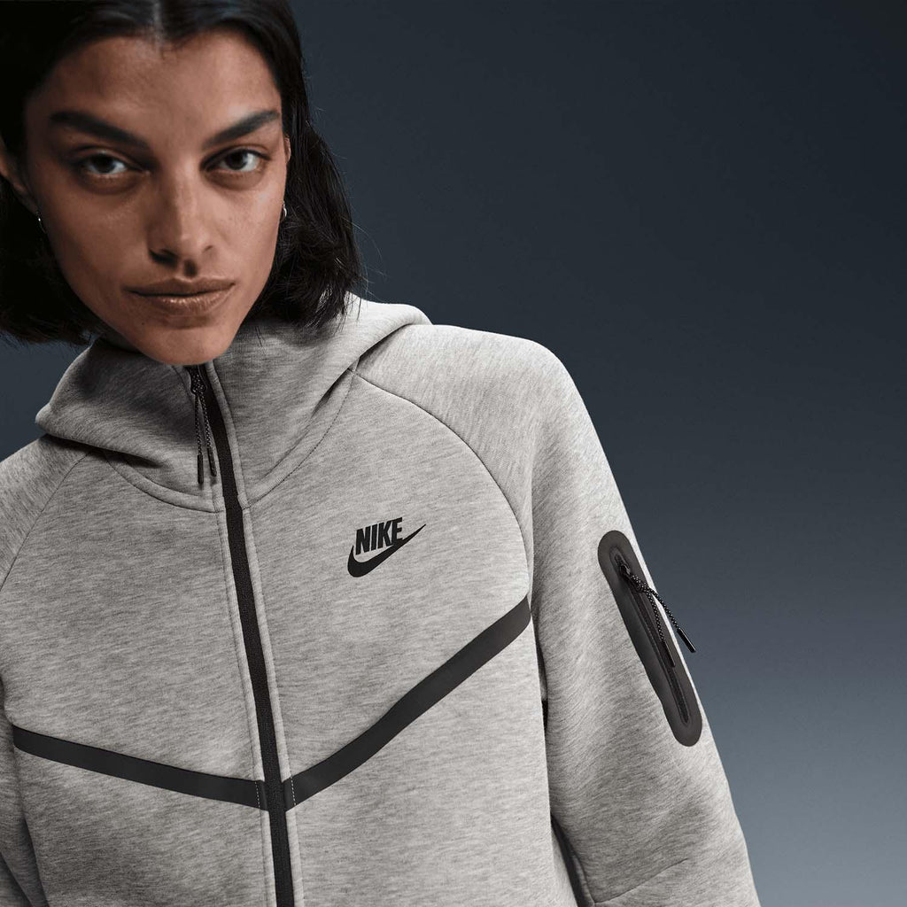 Tech Fleece sweater
