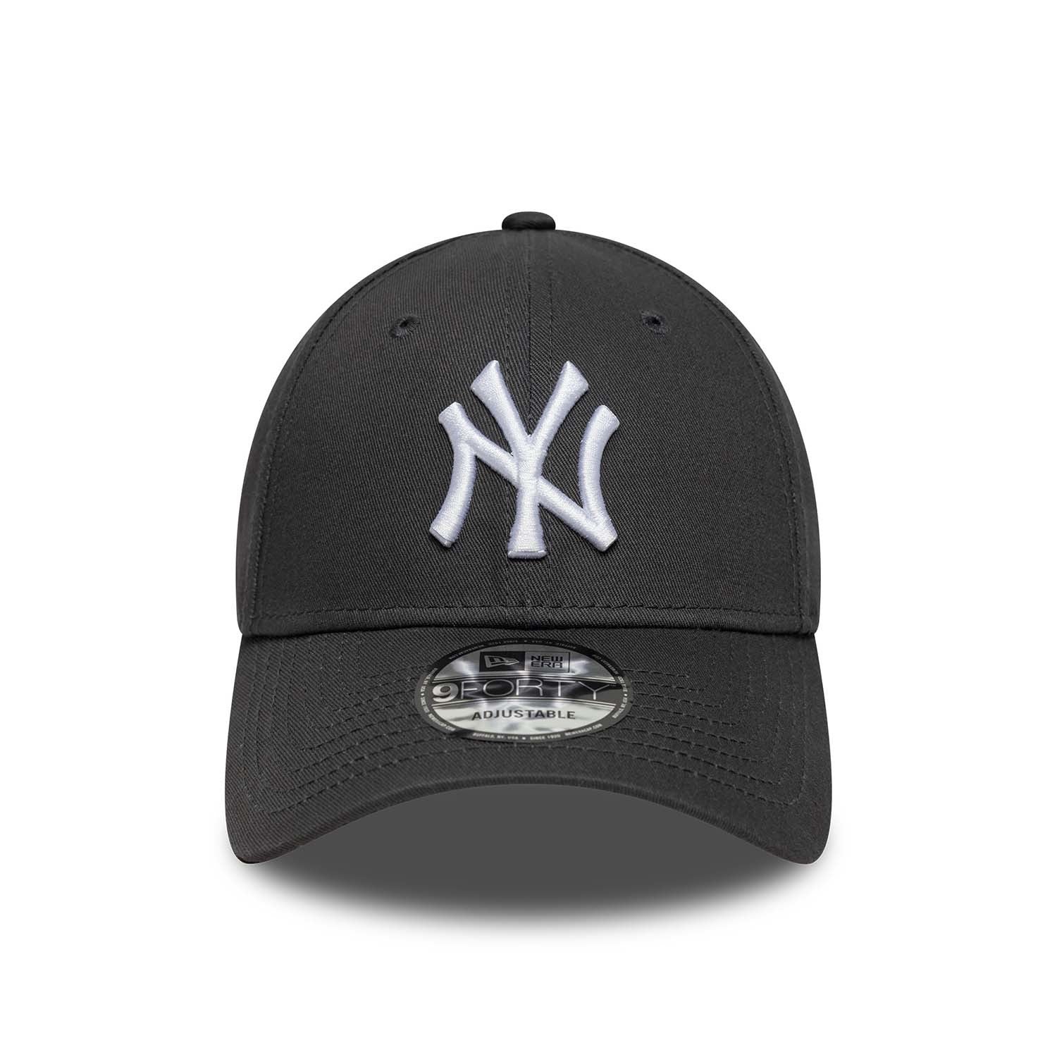 League Essential 9forty Cap