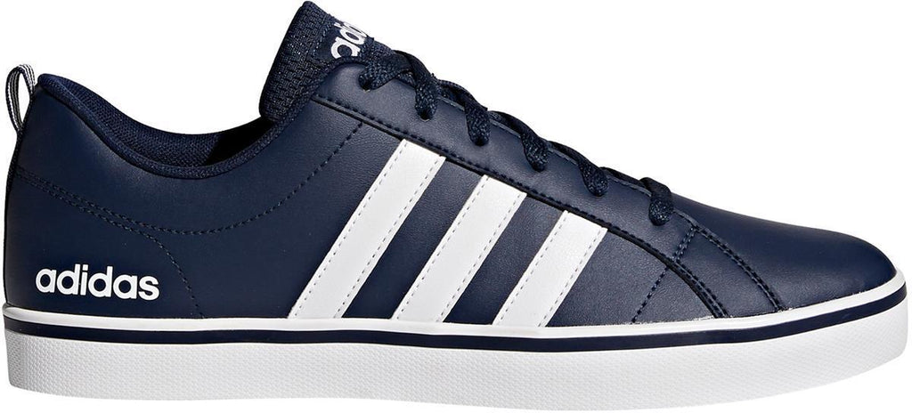 Pace sneakers