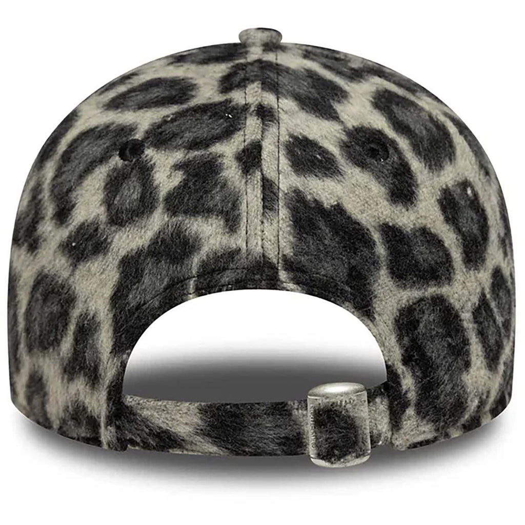 female cosy animal 9forty cap