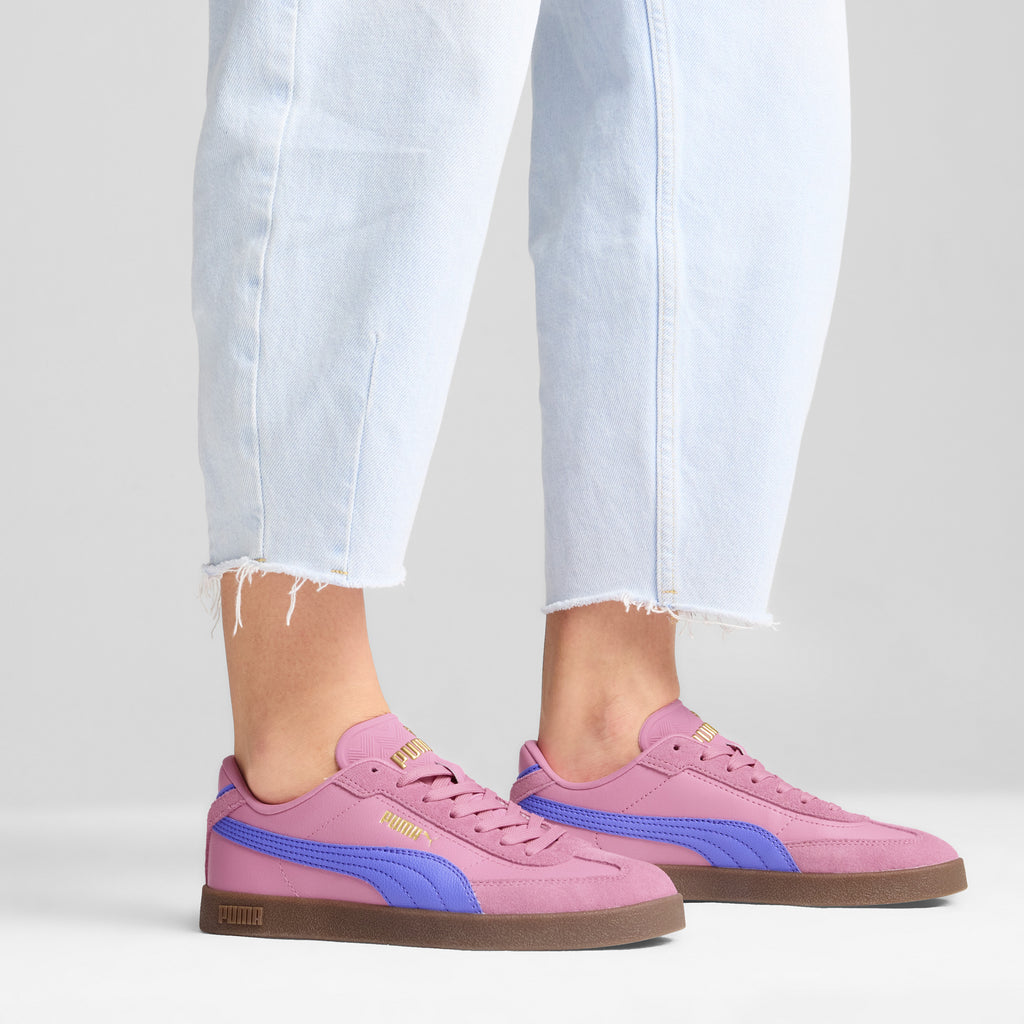 Club II Era sneakers