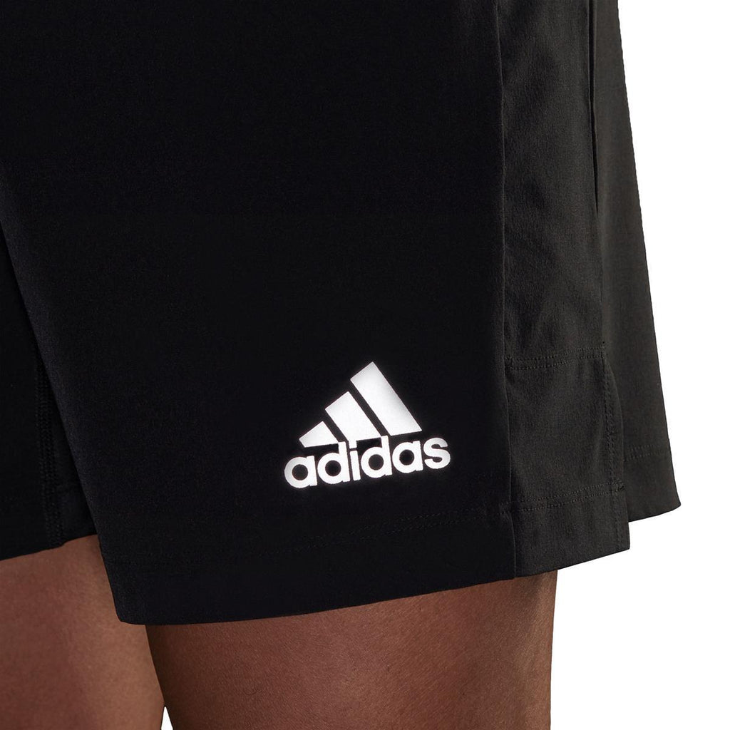 SHORTS. Short
