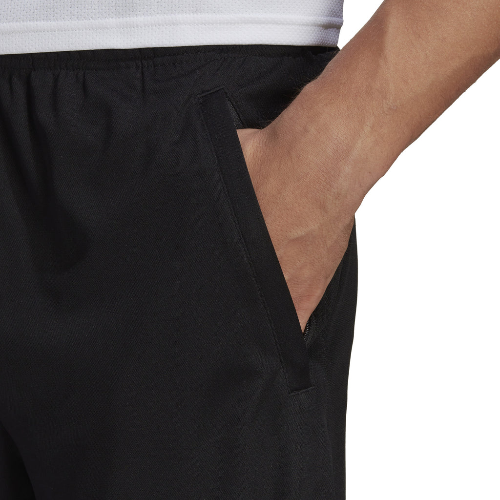Train Essentials Logo trainingsshort