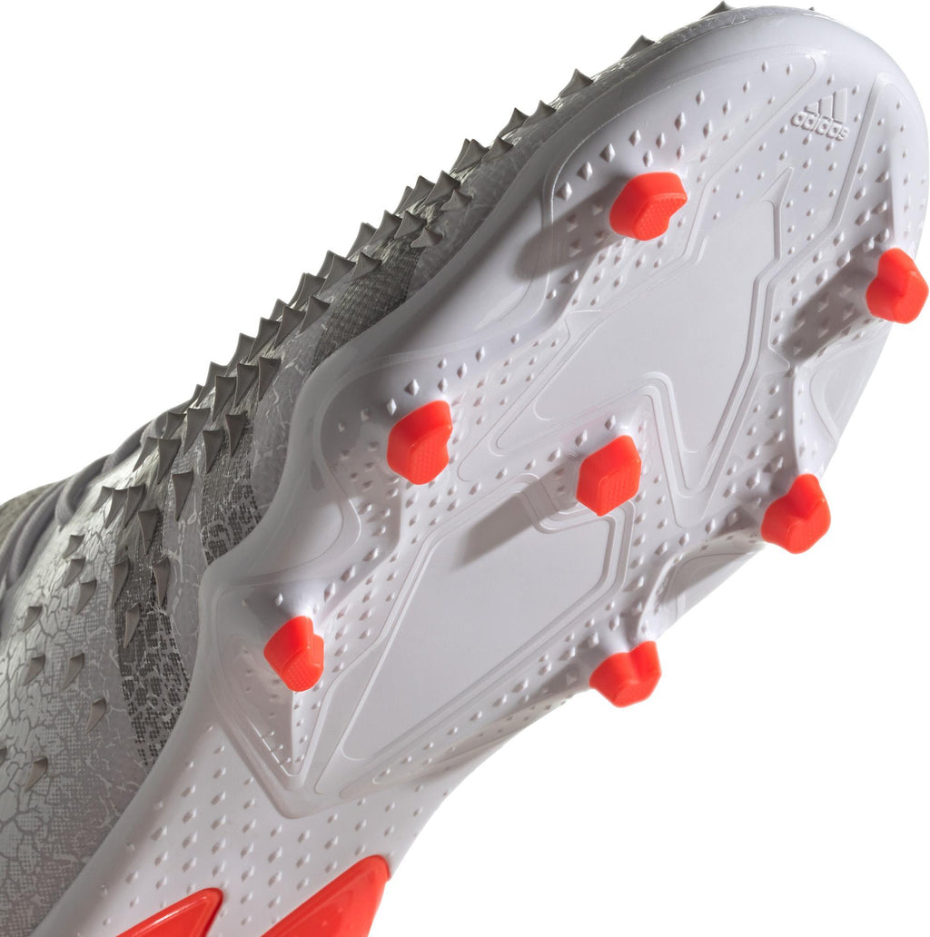 Predator Freak .1 Fg J