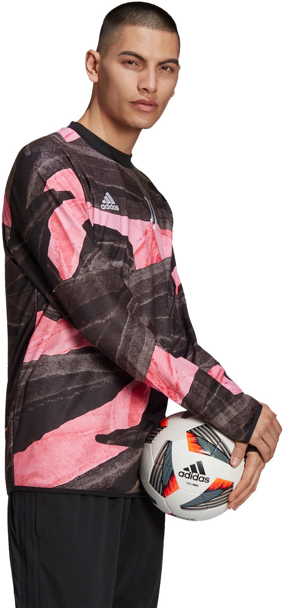Juventus Pre-Match Warm Longsleeve