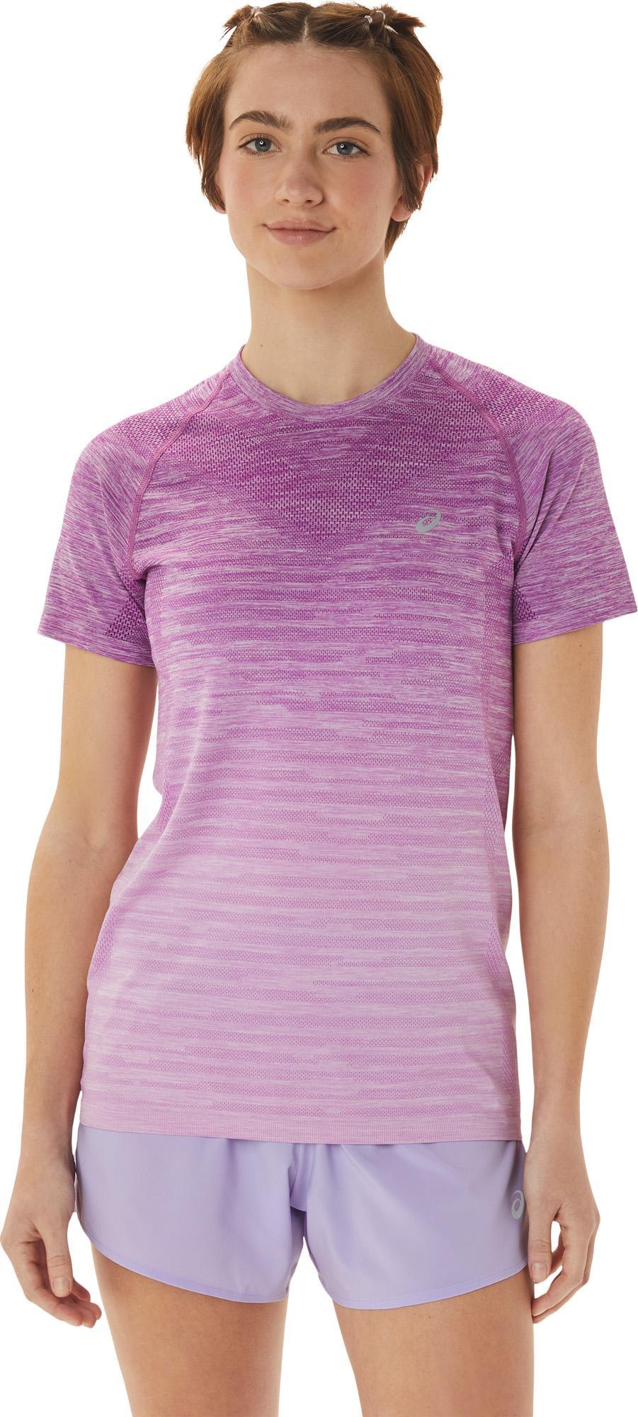 Seamless top