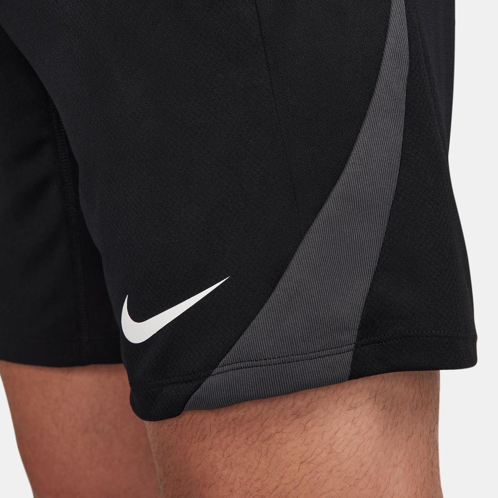 Dri-FIT Strike short