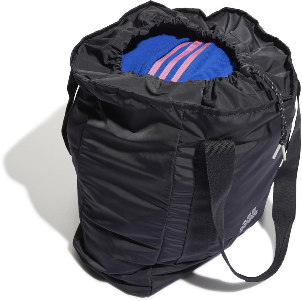 W St Tote