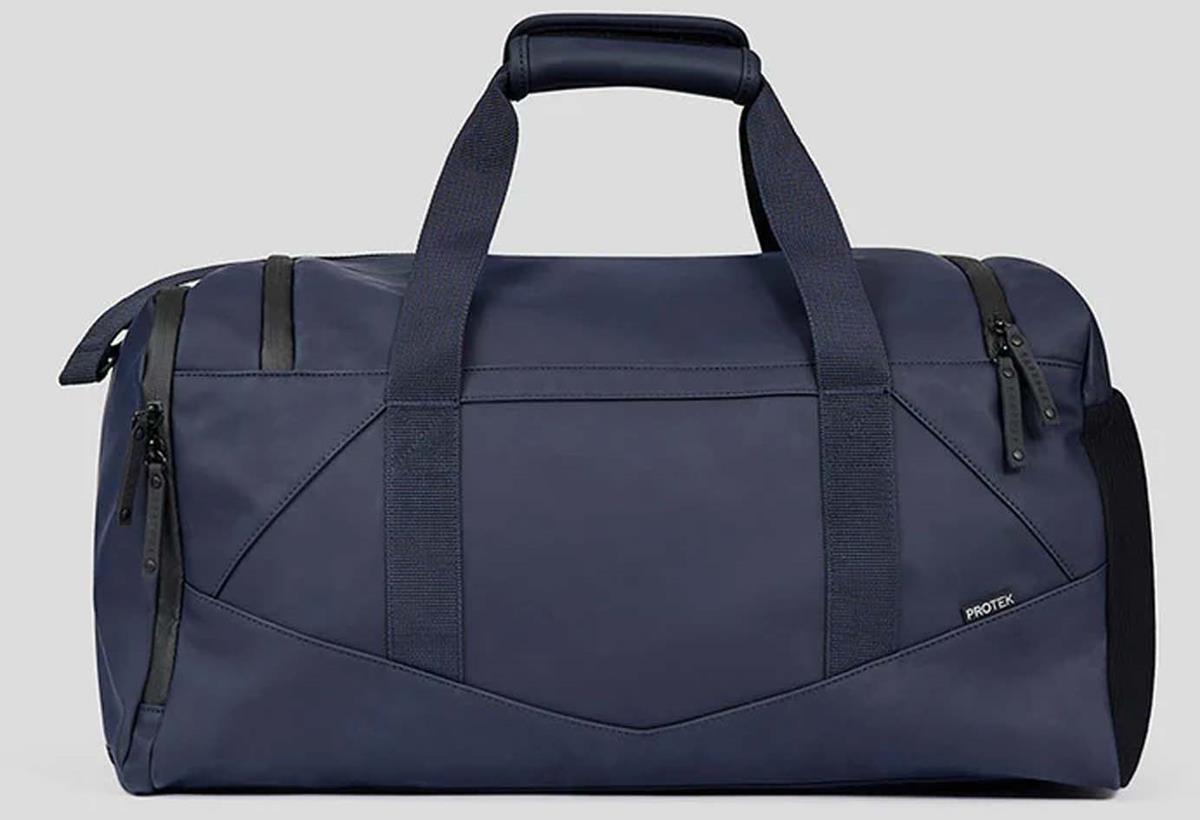 Core Holdall