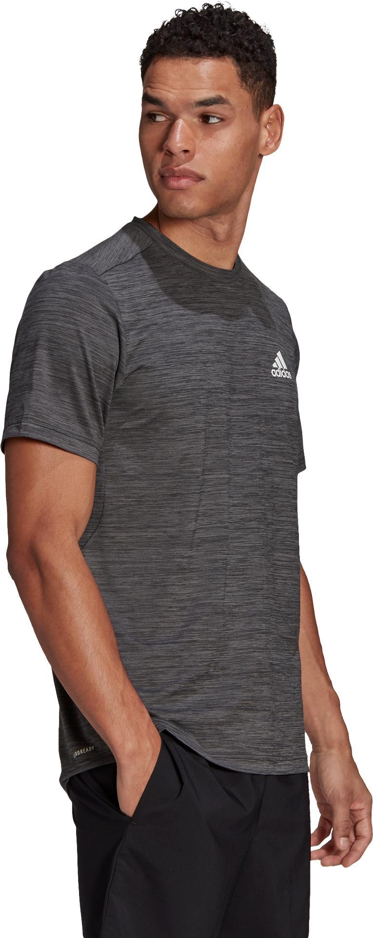 M HT EL TEEHr. T-Shirt