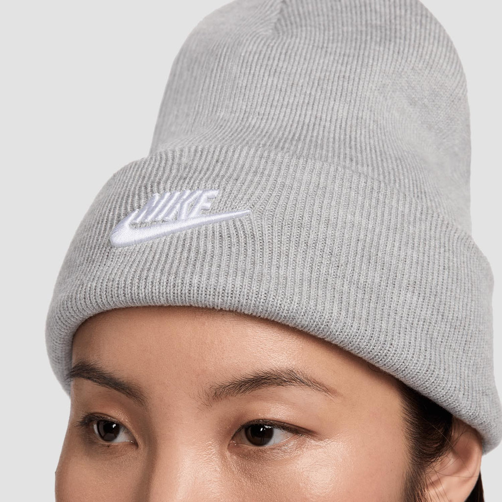 Peak beanie