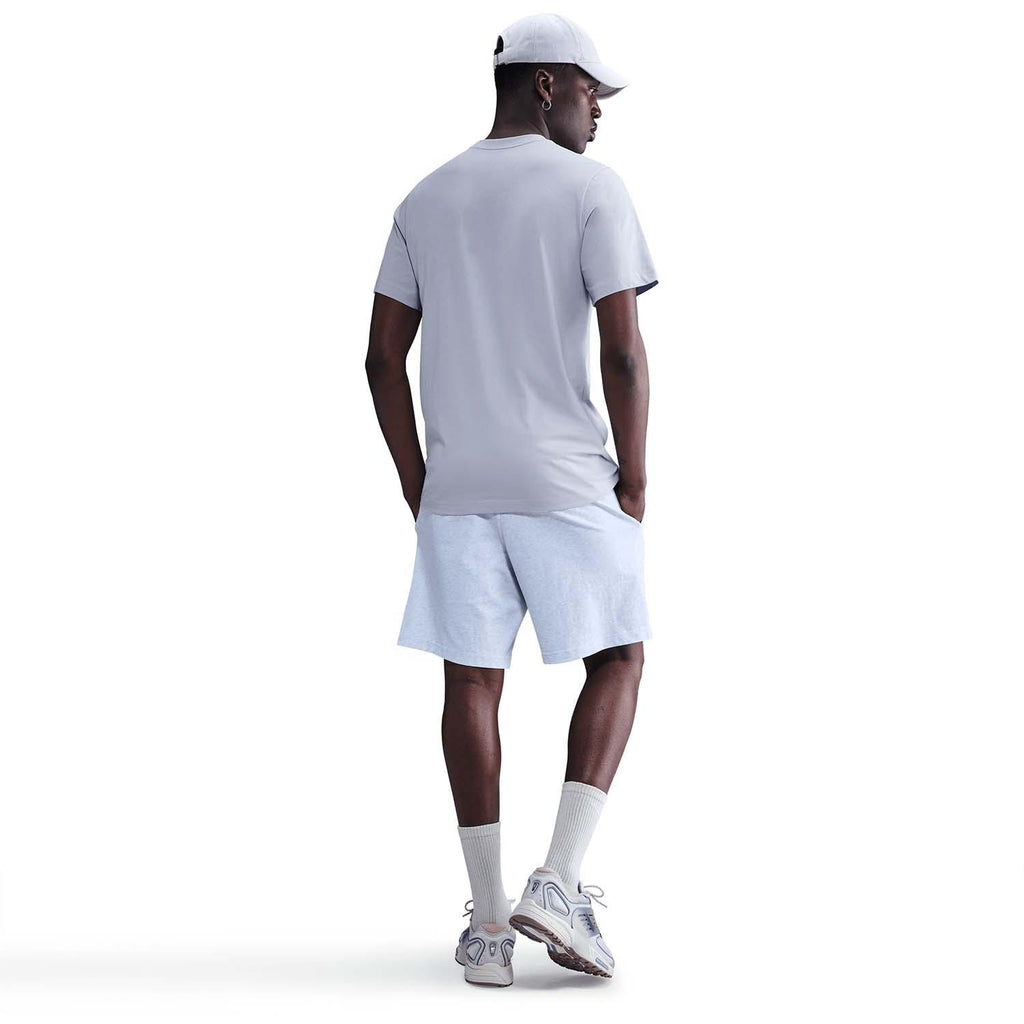 nike sportswear club men's t-shirt