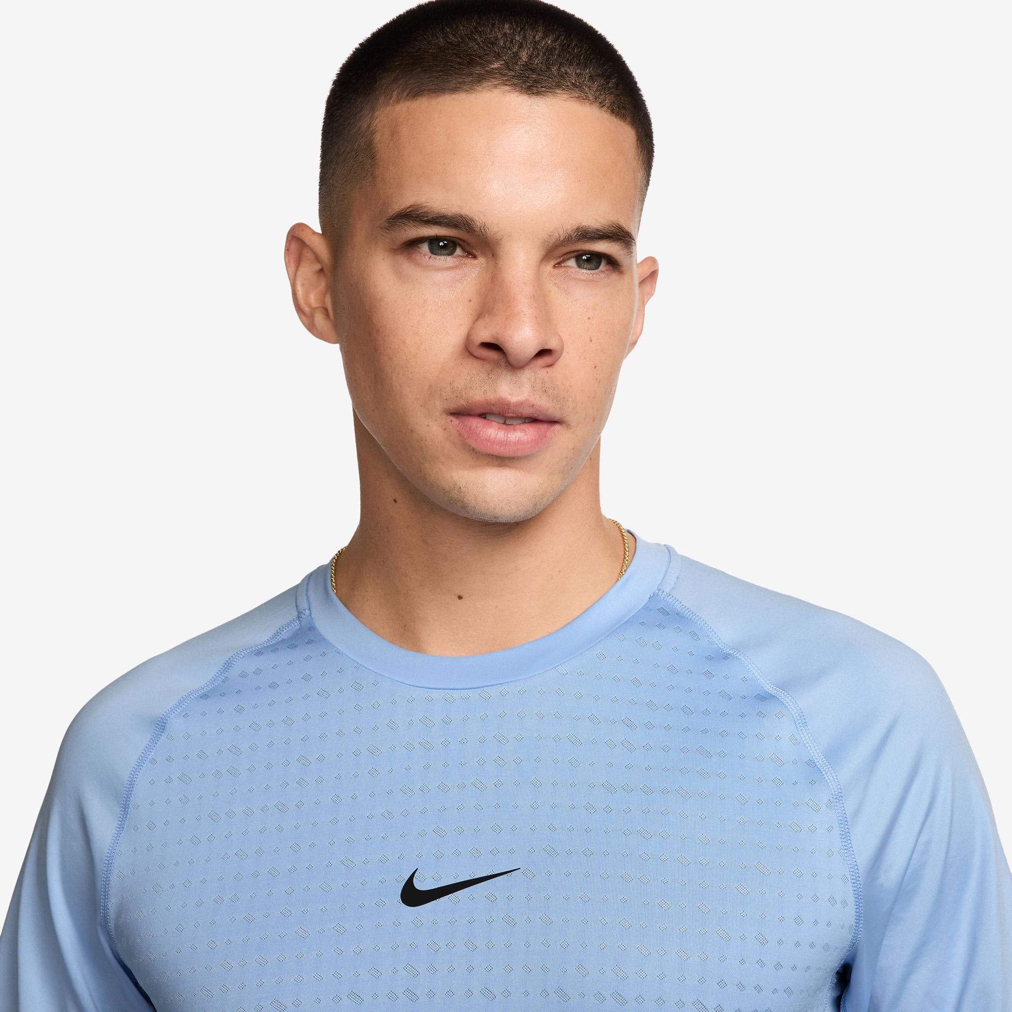Nike Pro Breathe Men's Slim-fit Sho
