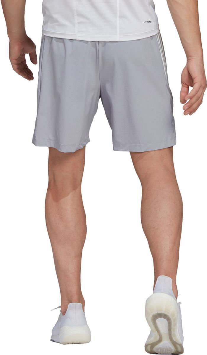 SHORTS. Short