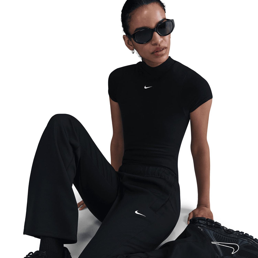 sportswear windrunner women's