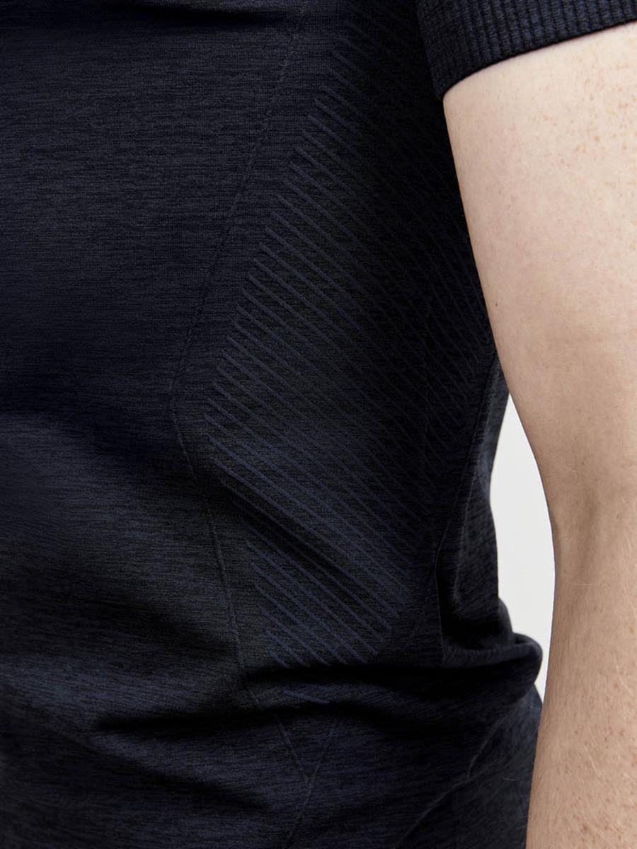 Core Dry Active Comfort shortsleeve shirt