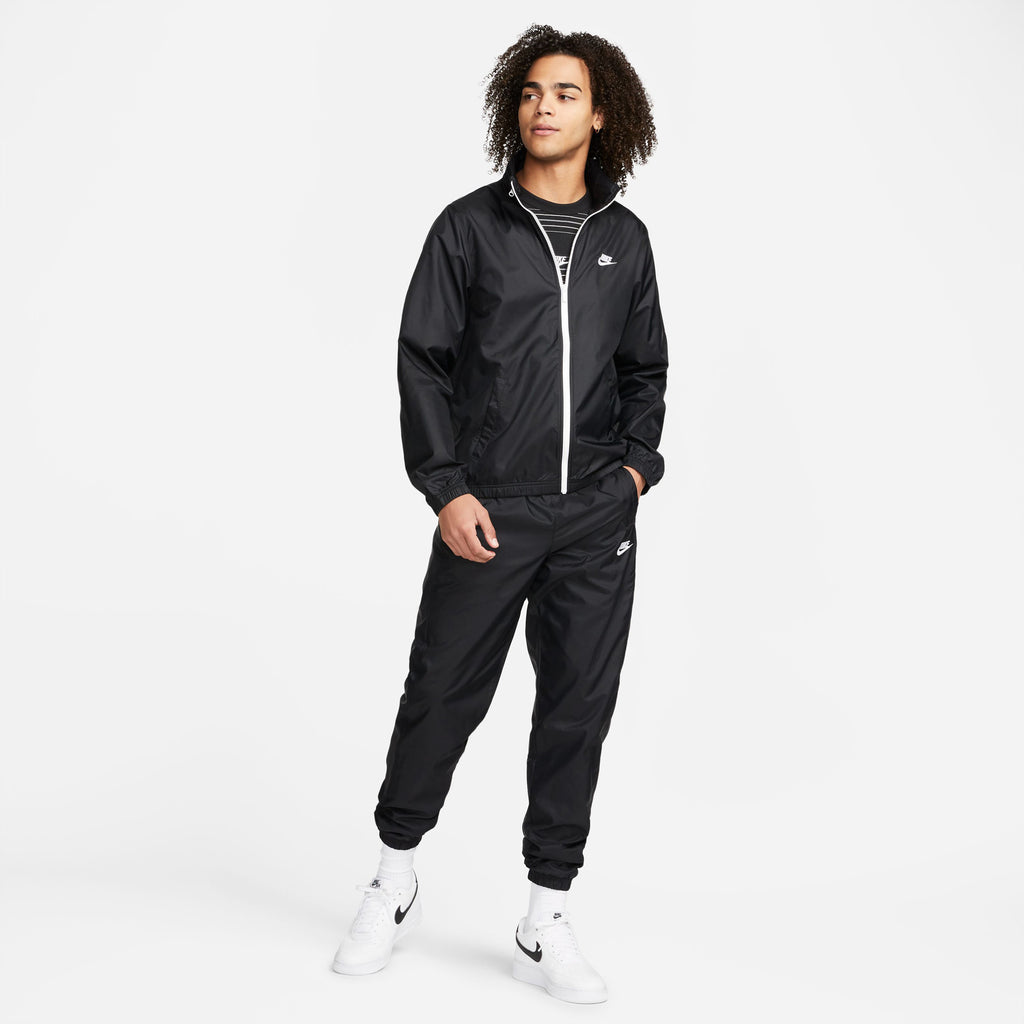 Sportswear Sport Essentials tracksuit