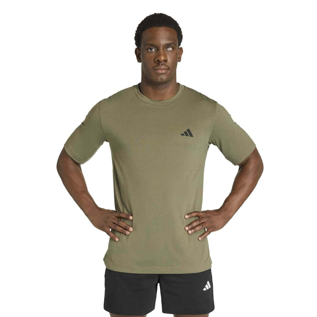 We Fitness T-shirt training
