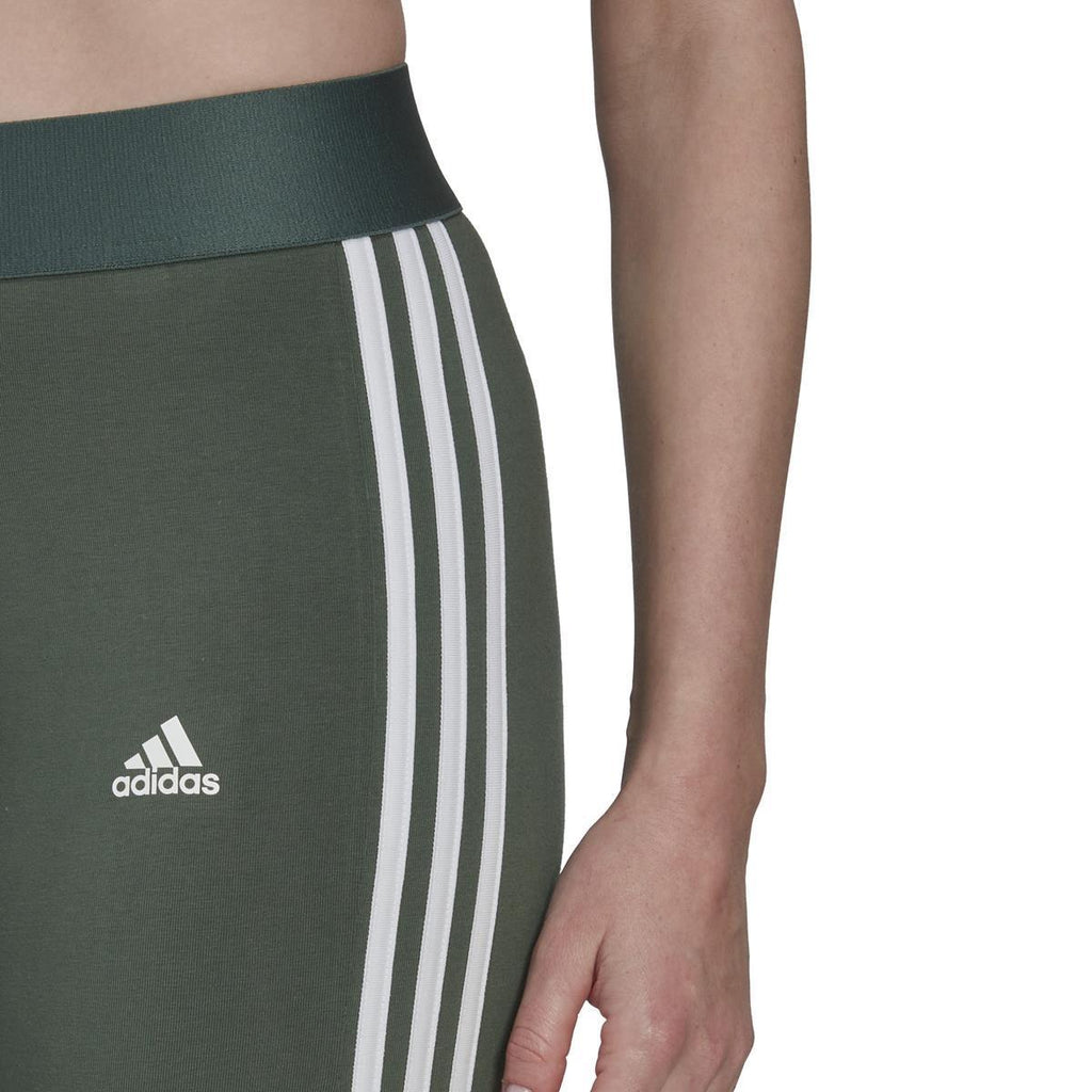 W 3s Leg