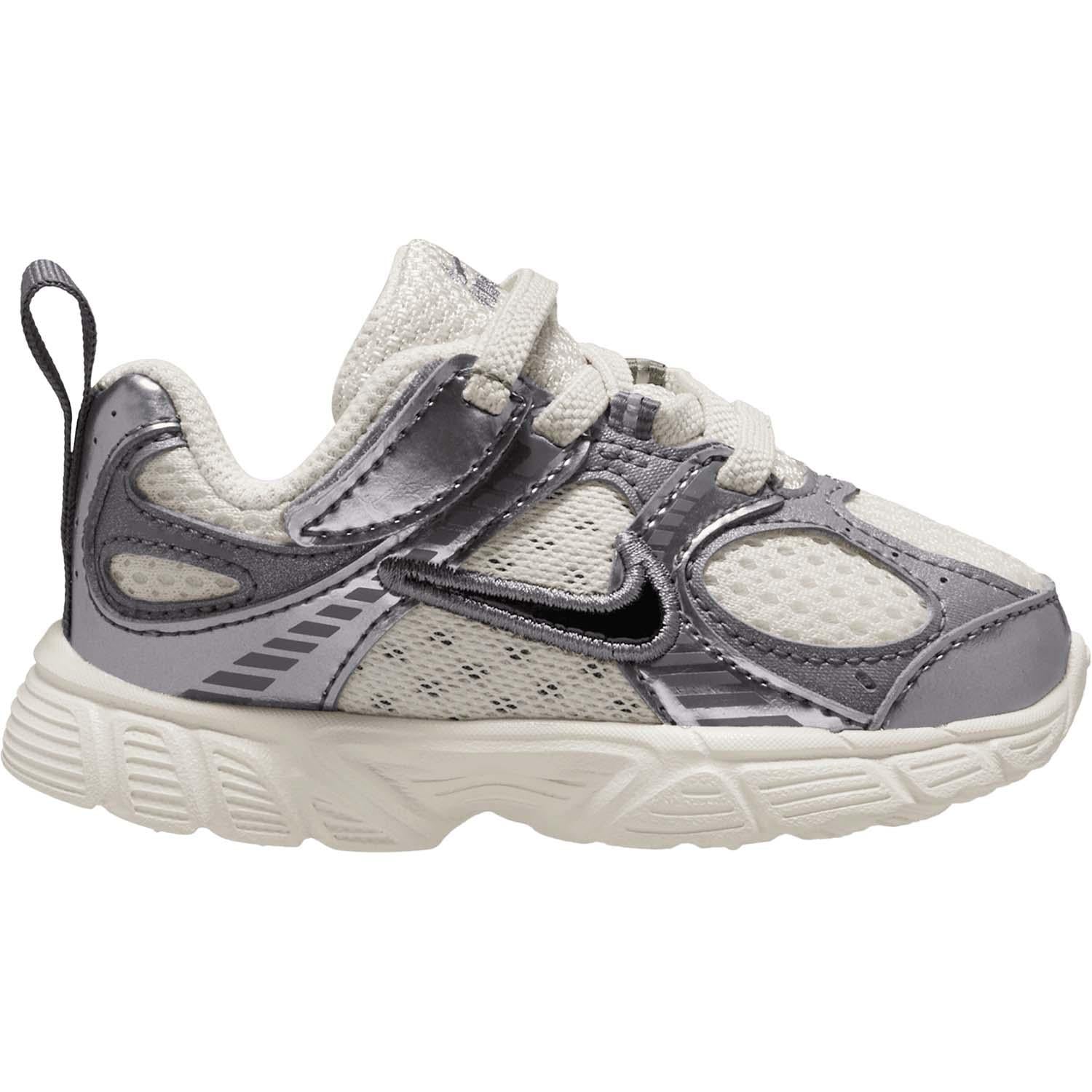v5 runner baby/toddler shoes
