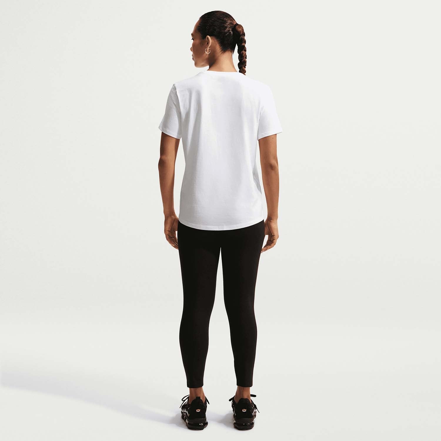Sportswear Club Essentials T-shirt