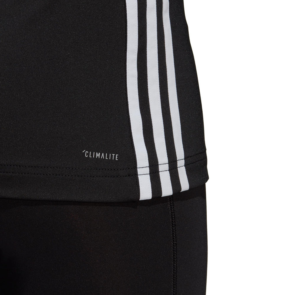 Design 2 Move 3-Stripes top