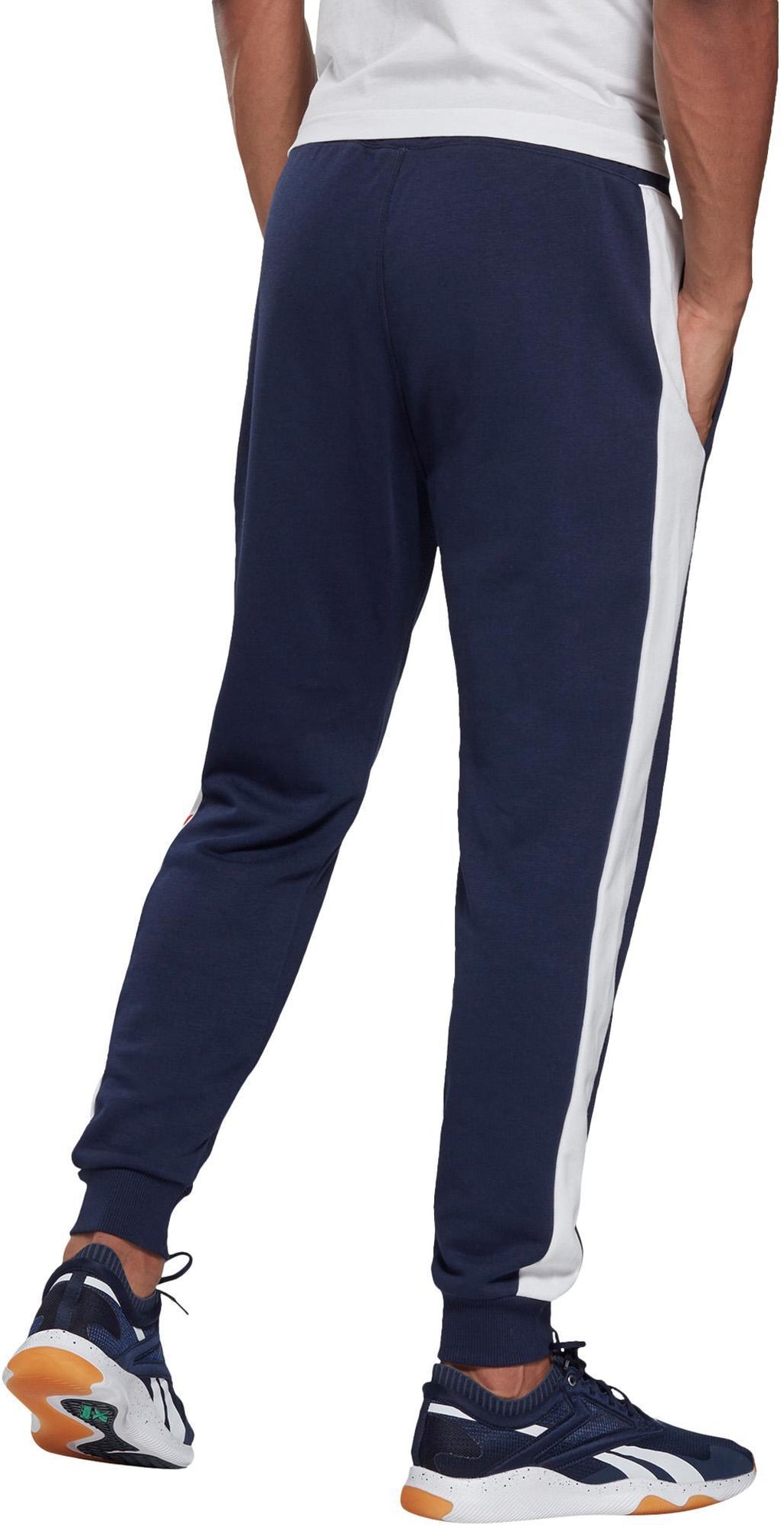 Te Ll Graphic Jogger