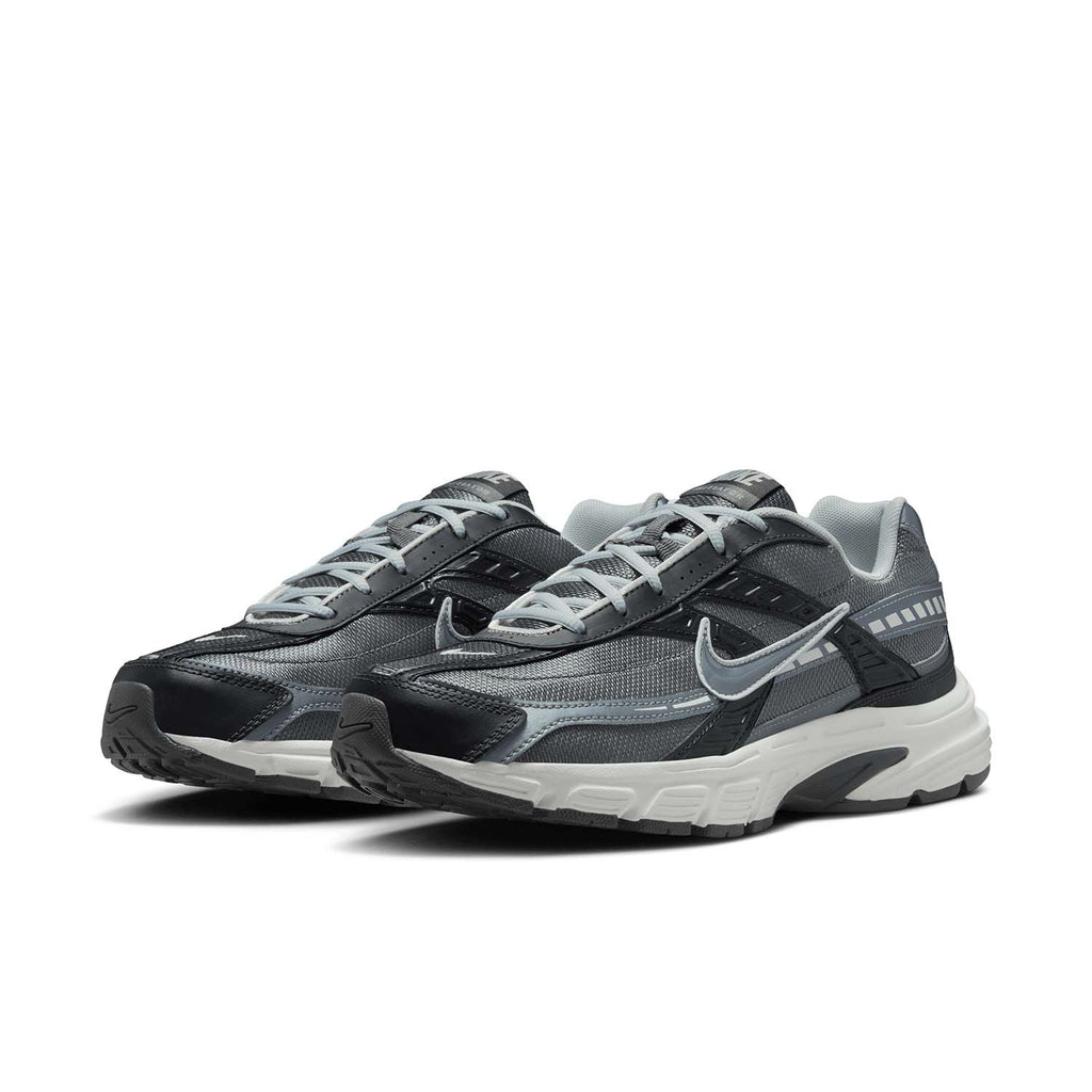initiator schoenen